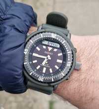 Seiko prospex Solar military watch