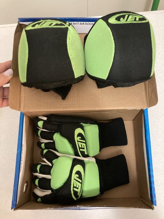 Luvas e joelheiras hoquei iniciação