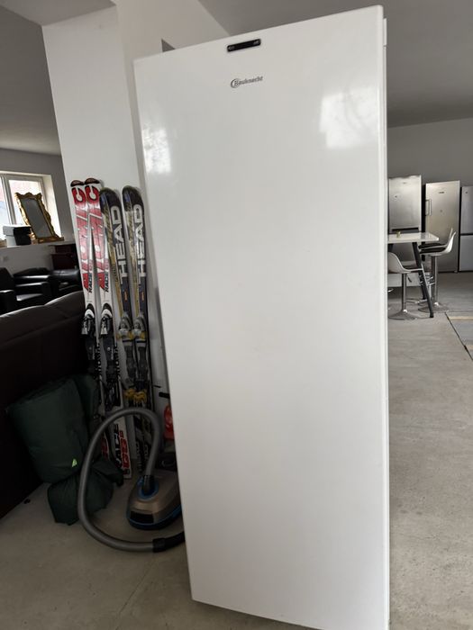 Морозильна камера Bauknecht 176 см