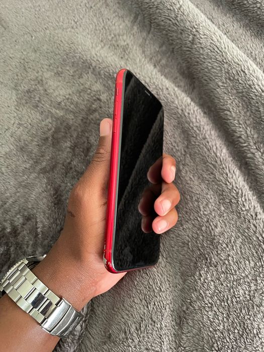 iPhone XR 64BG Semi novo