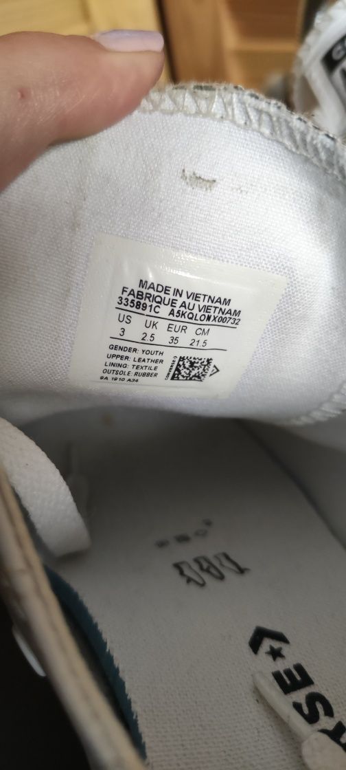 Białe skórzane trampki Converse Rozmiar 35
