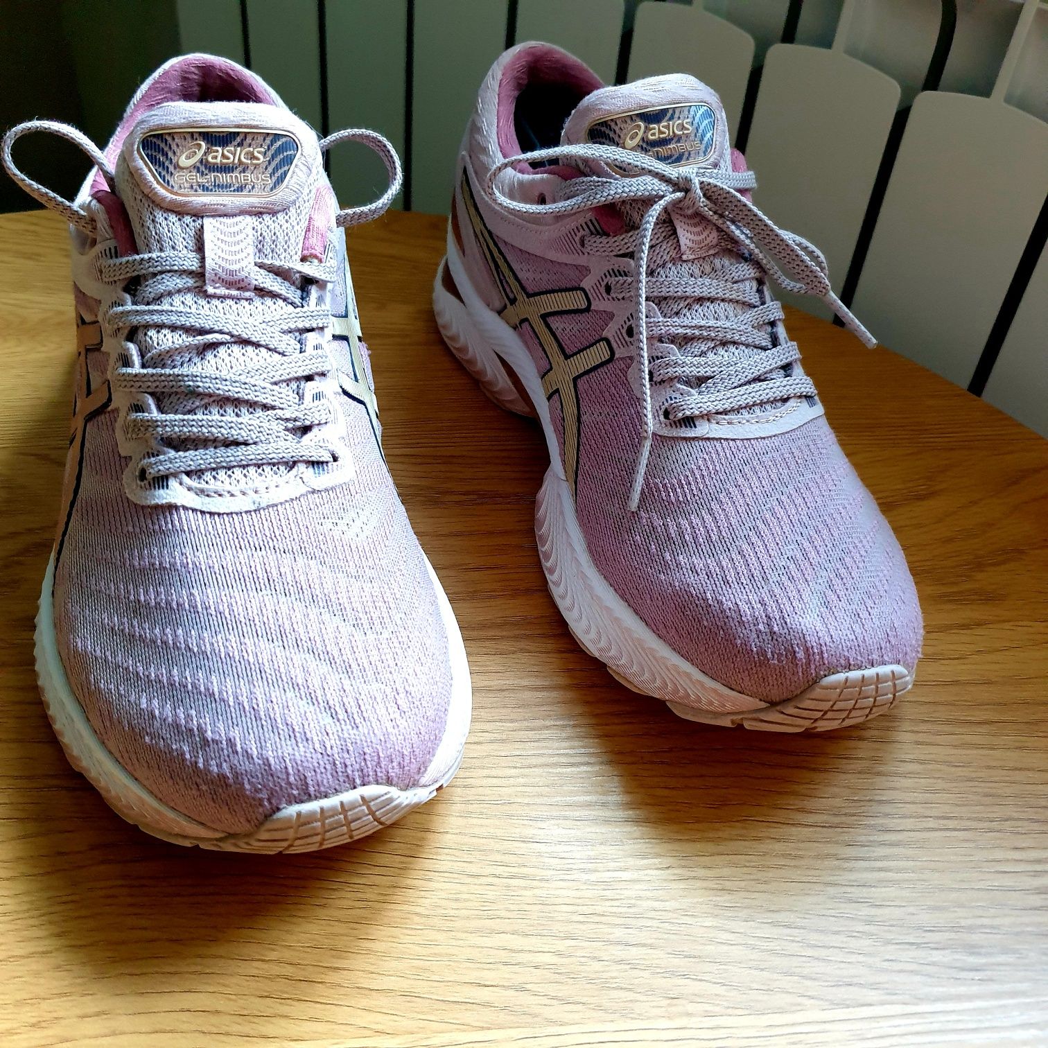 Жіночі кросівки Asics nimbus чорні gel nova