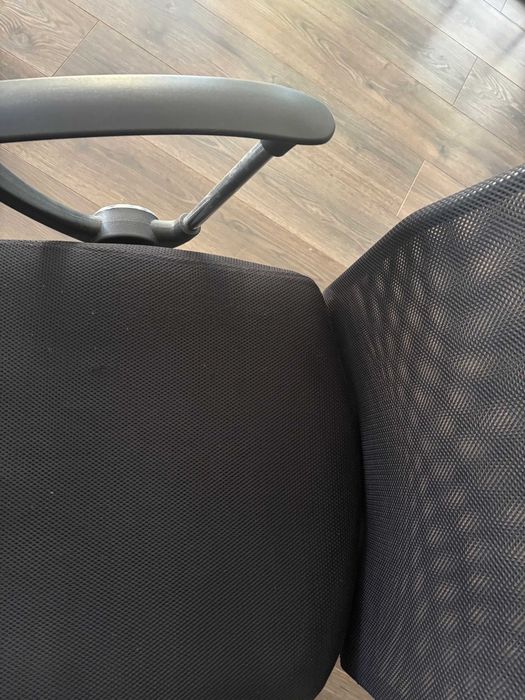 Fotel biurowy krzesło obrotowe czarny Jysk