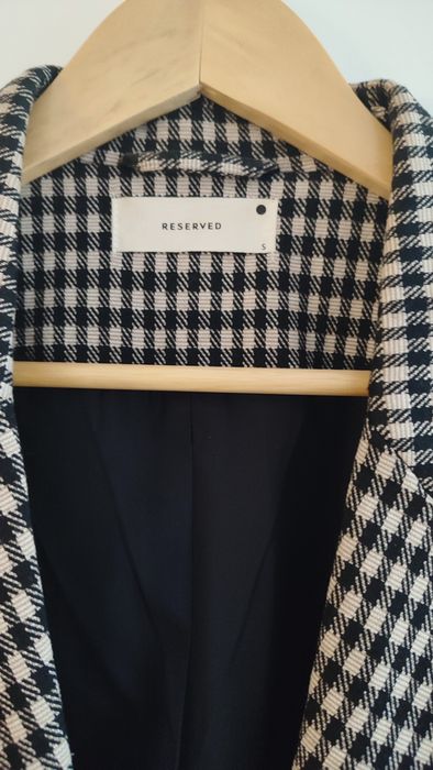 Elegancka marynarka Reserved S – idealna do pracy i na co dzień