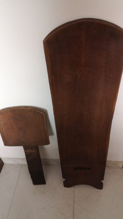 Cadeira africana em madeira, do Senegal - duas partes