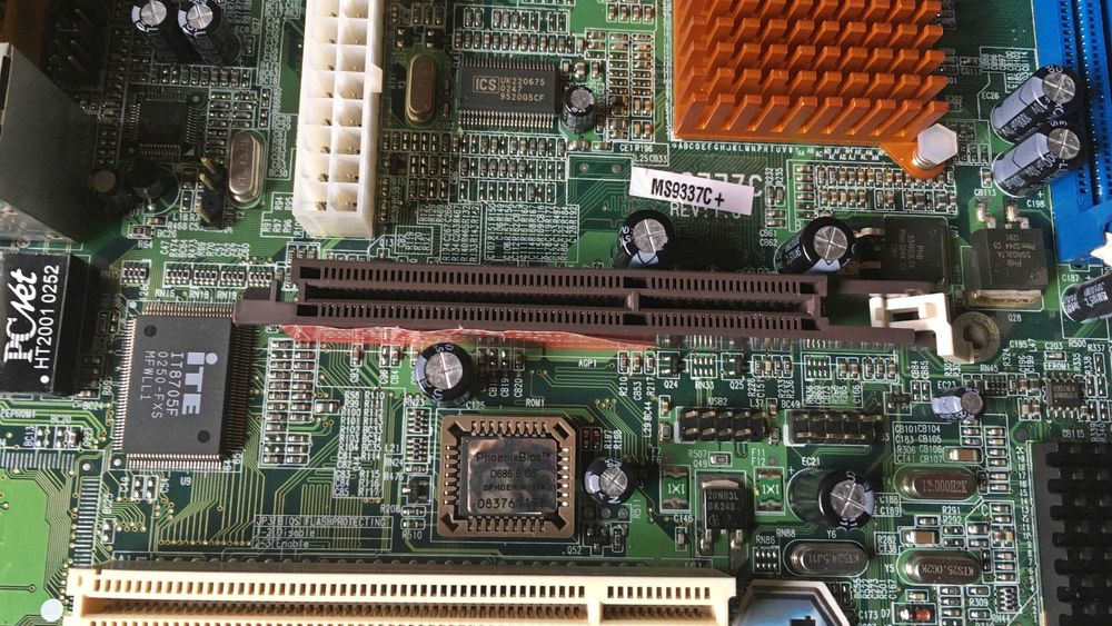 Motherboard MATSONIC MS9337C+ (skt478 - P4), Celeron 2.4G, 1Gb DDR400