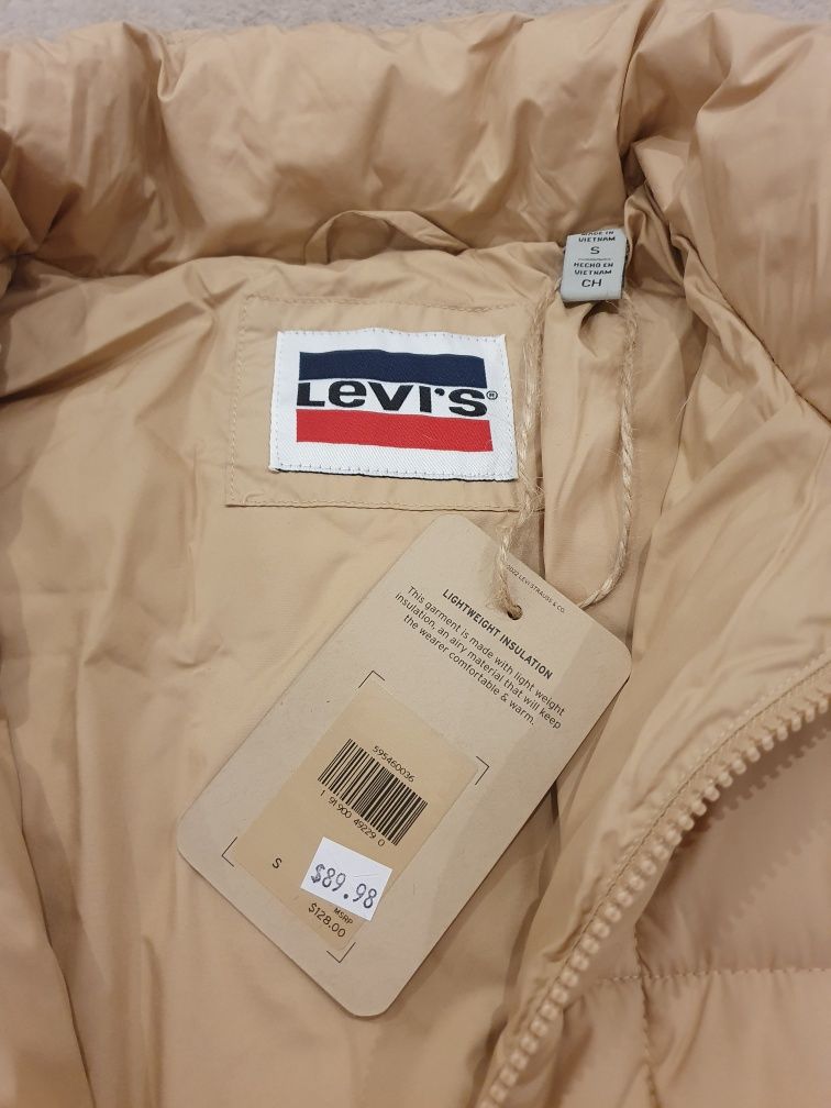 Куртка Levi's  S