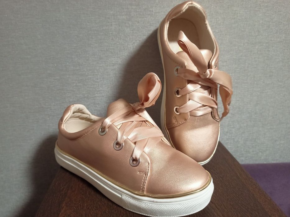 Кеди мокасини кросівки