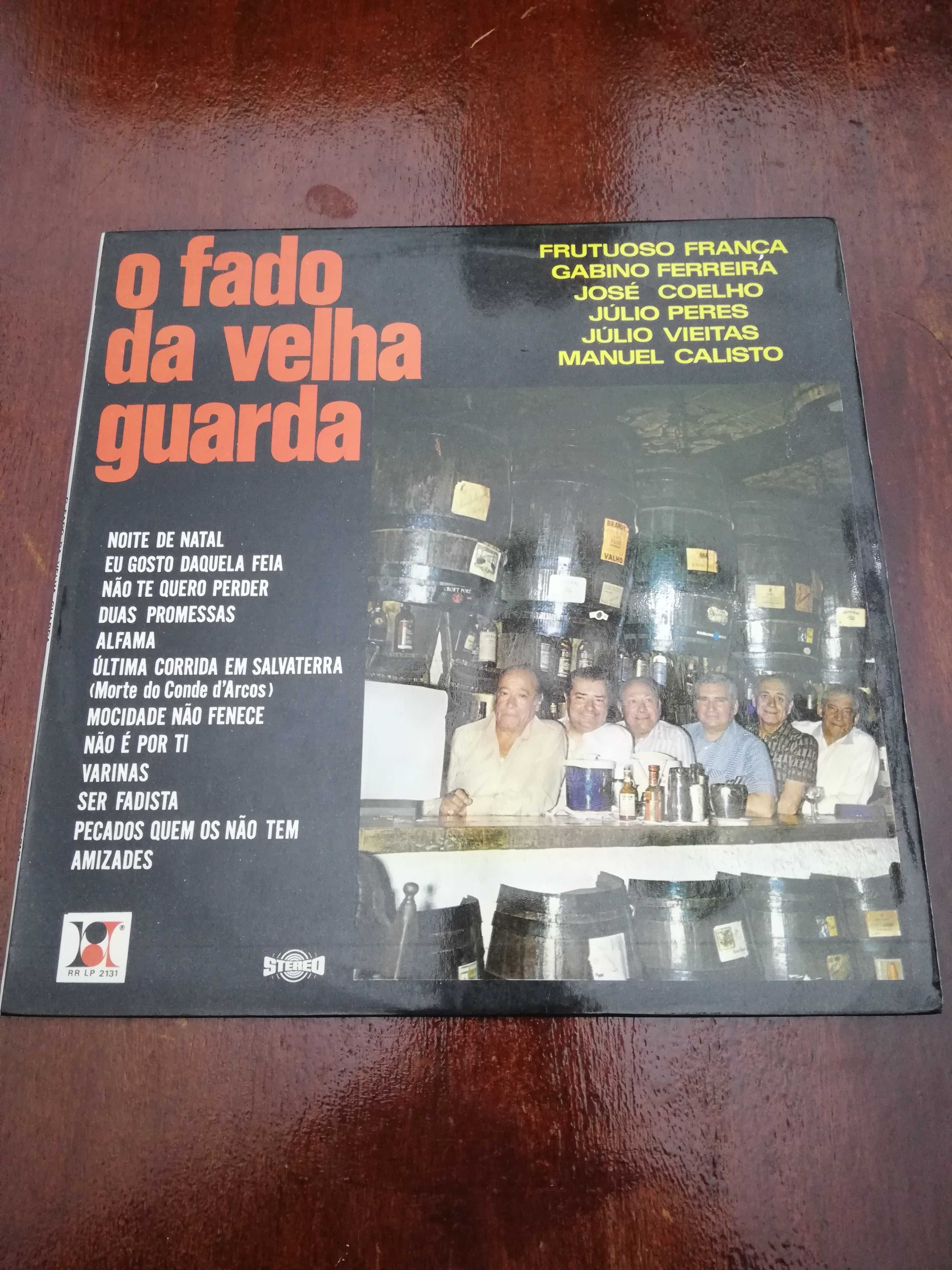 Vendo 8 discos de vinil cantores portugueses