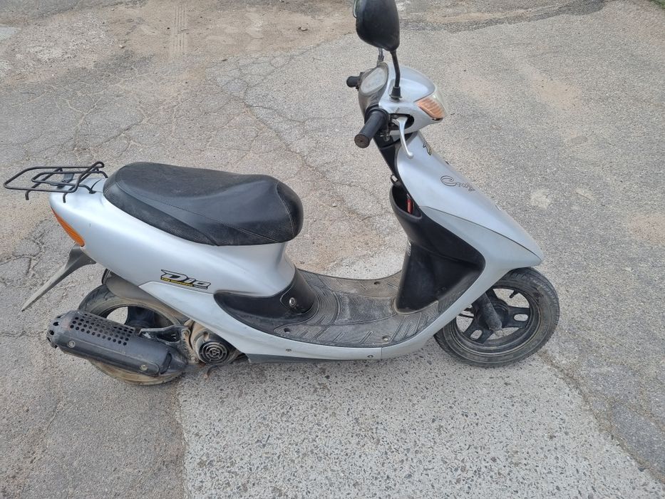 Продам скутер хонда.