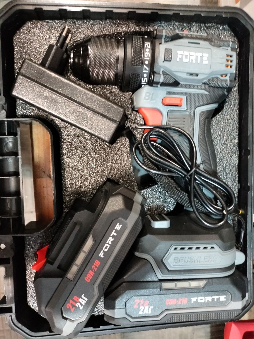 Аккумуляторный шуруповерт FORTE CDR-21B (Акция)