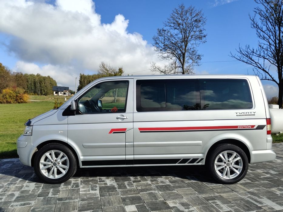 Volkswagen T5 2.5 td _i Multivan, stolik ,lodówka 7 osobowy, oryginał!