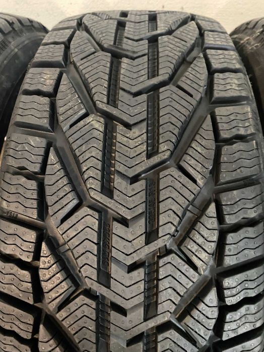 4x 225/45 R.18 95V XL Taurus Winter Kormoran Snow 2024 opony zimowe