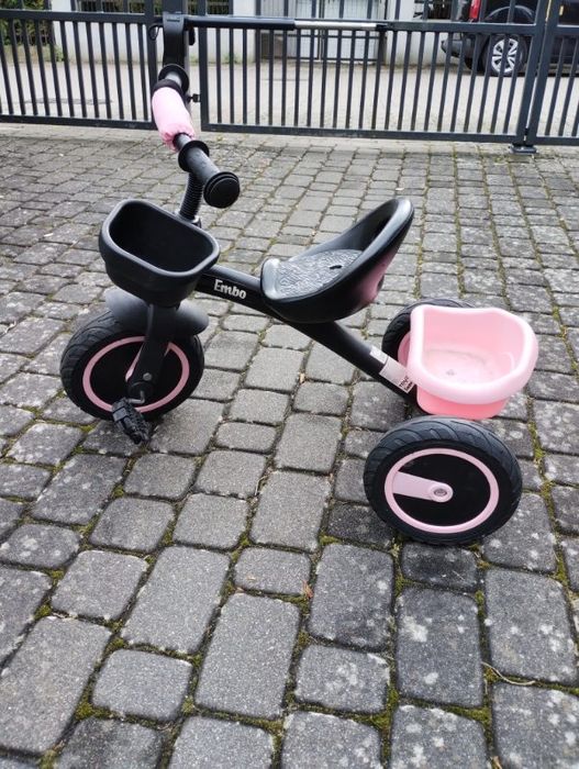 Rowerek trójkołowy dla dziewczynki