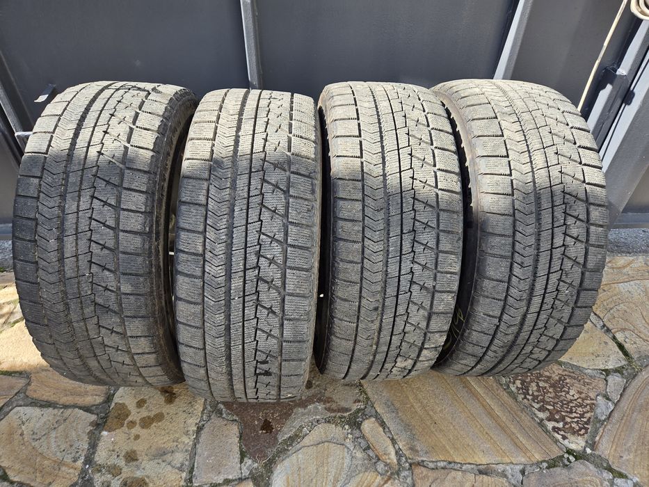 Шини комплект  245/45 R18 Bridgestone Blizzak VRX 20 рік протектор 8мм