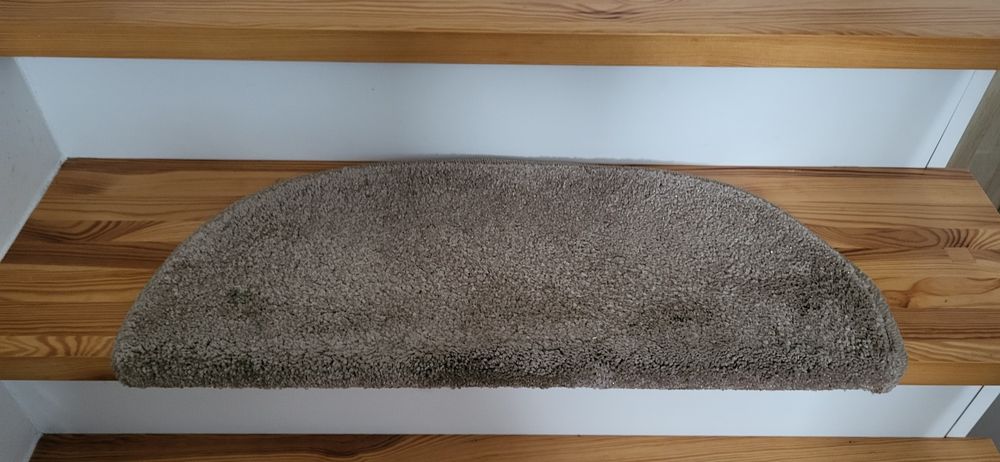 Dywaniki, nakładki na schody