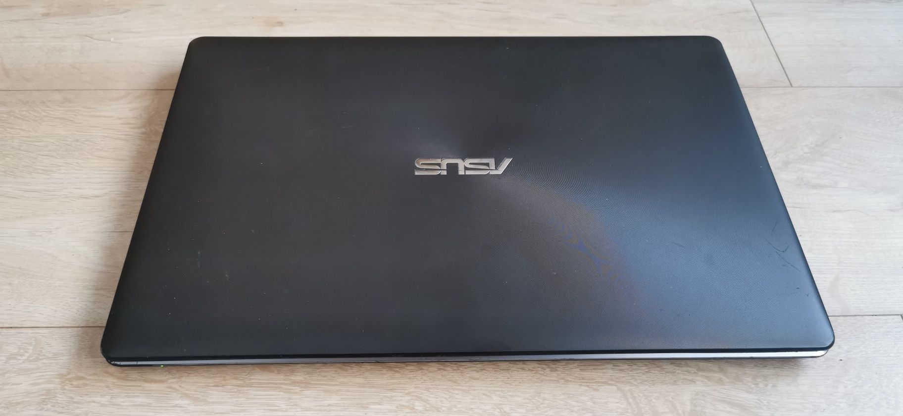 Laptop Asus R510d