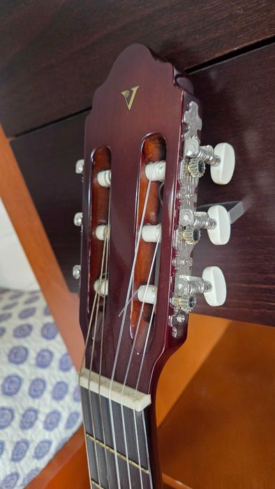 Guitarra clássica Valencia