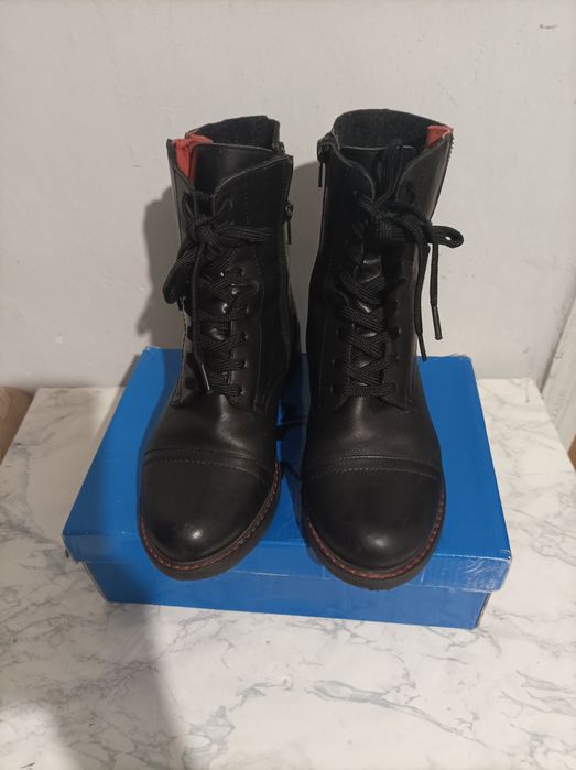 Продам ботінки жіночі шкіряні бренду LOSOCKA. 36 розмір,