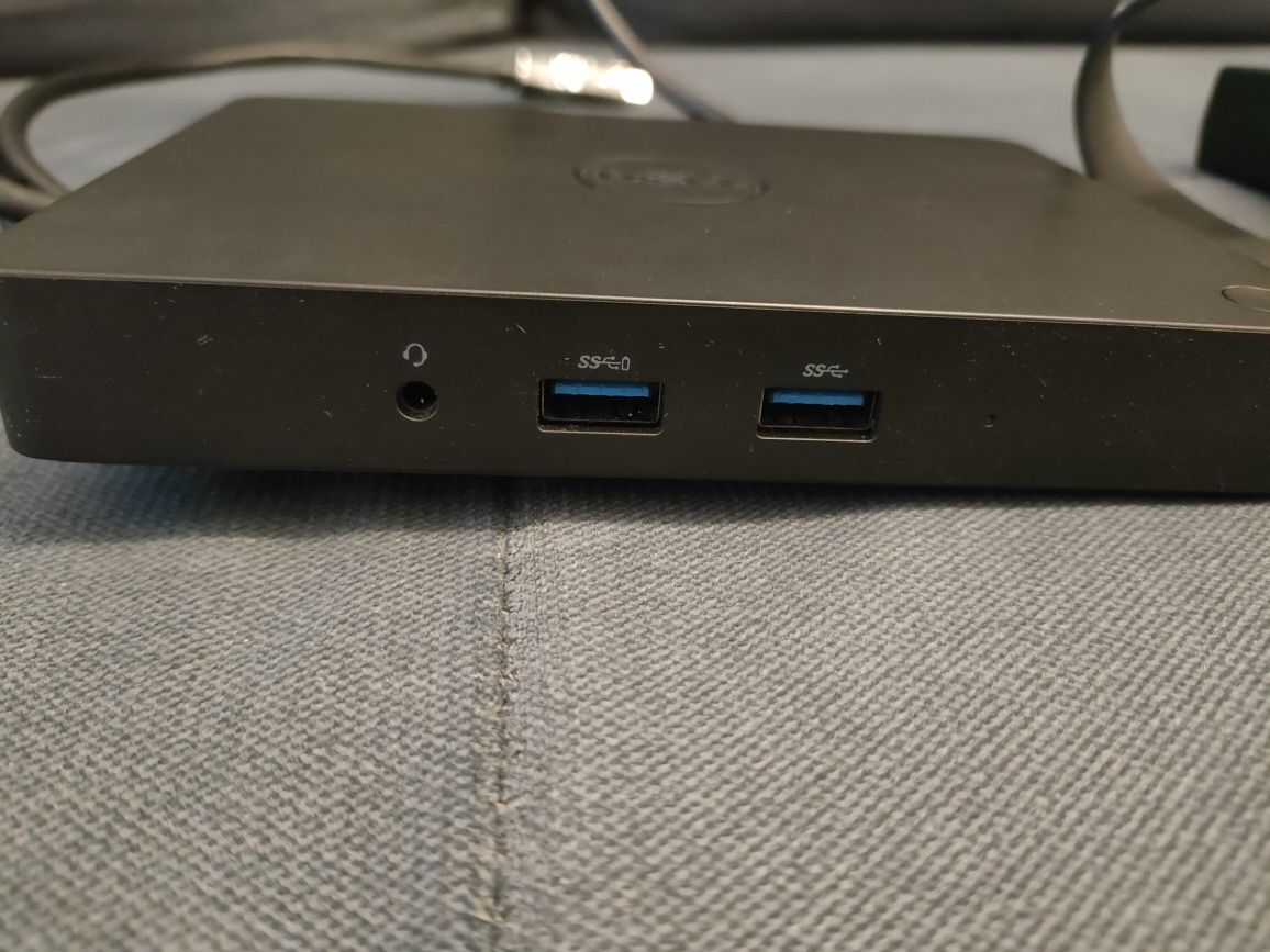 Stacja dokująca Dell WD15 + zasilacz 130W