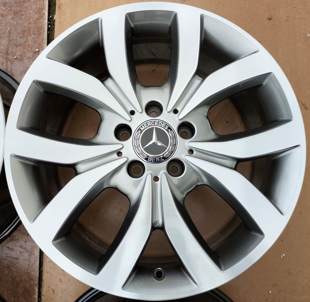 Felgi aluminiowe Mercedes A B C CLA Vito  Viano 7,5x18 ET52 5x112