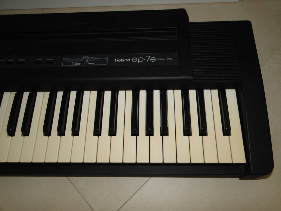 Super Piano Cyfrowe ROLAND EP-7E.Piękne Brzmienie.Wbudowane Głośniki