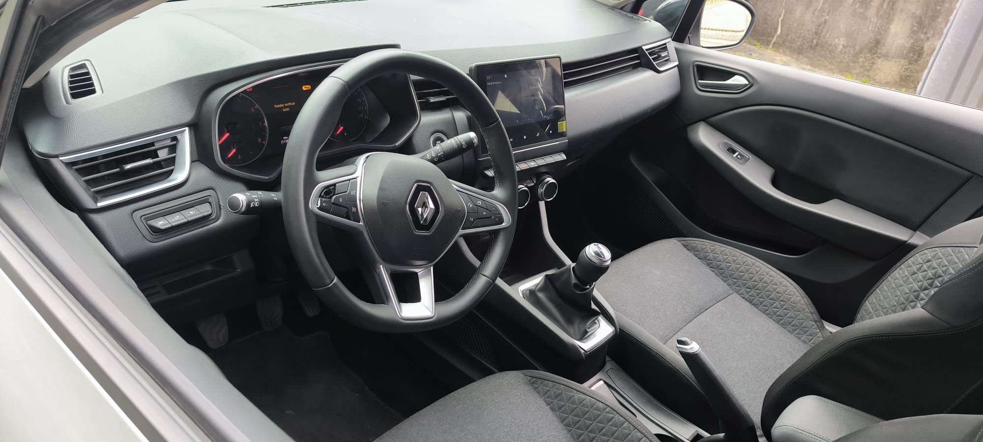 Renault Clio 5 1.0 salvado