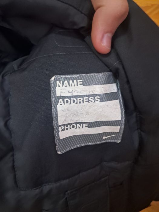 Продаю Вітровку Nike