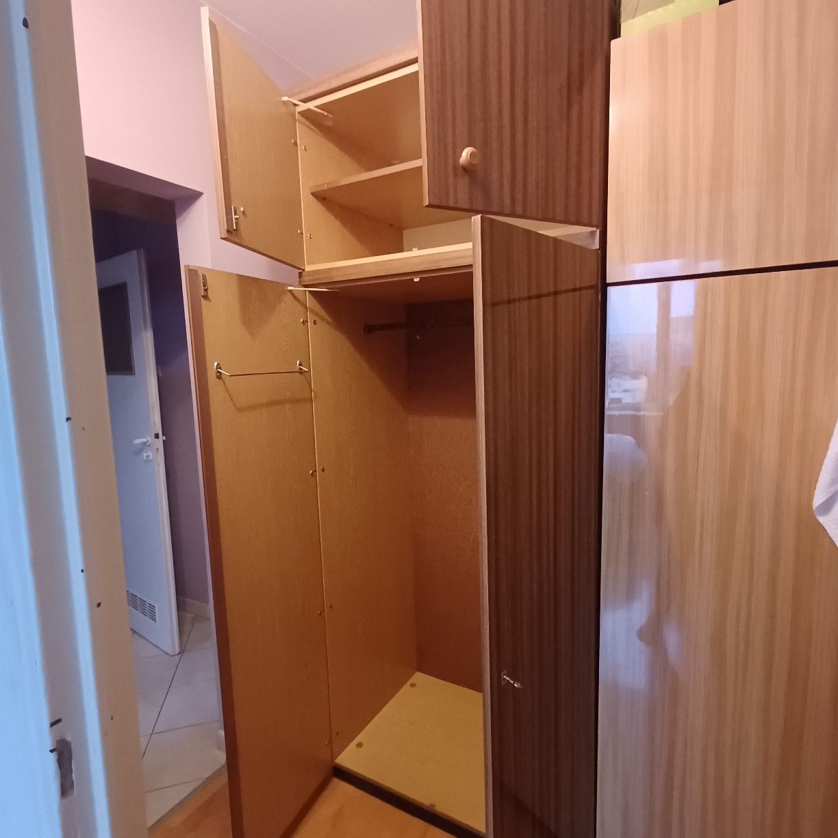 Szafa w dobrym stanie
