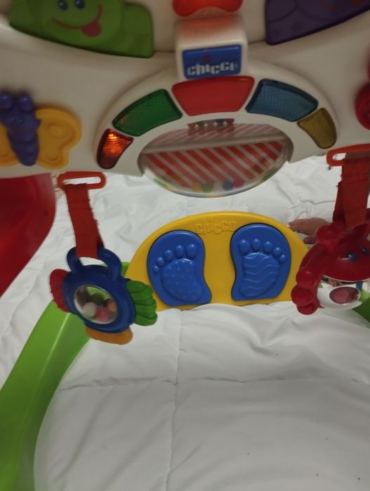 Ігровий центр Chicco