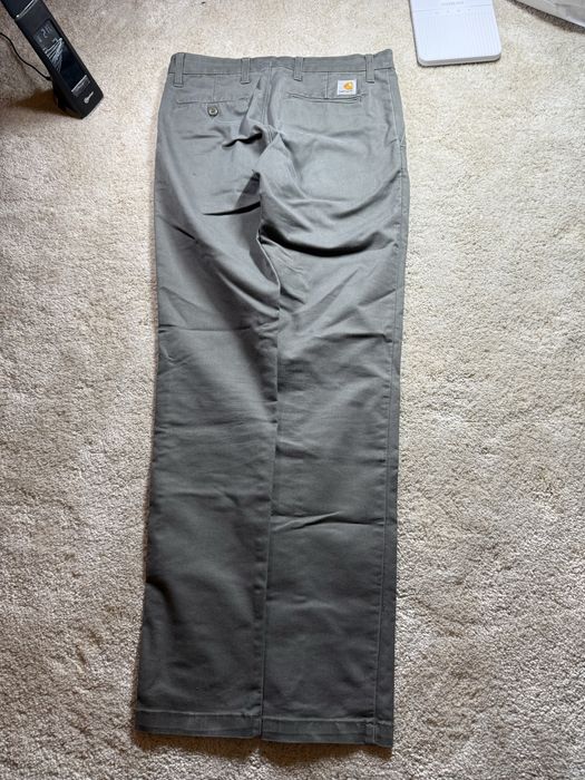 Штаны Carhartt.