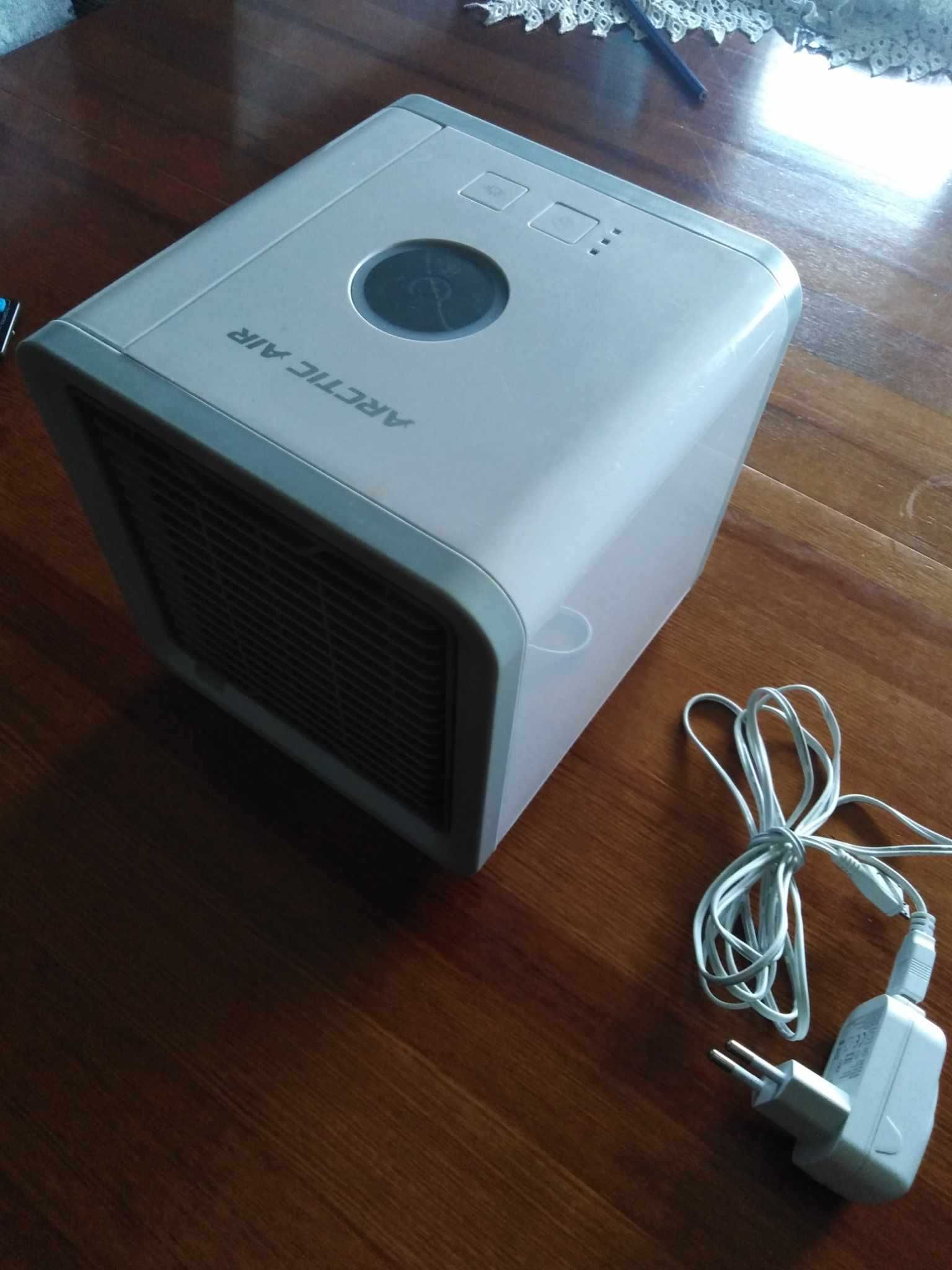 Przenośny Klimator ARCTIC AIR LED 3W1 na wodę USB