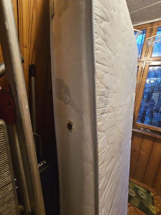 Срочно продам матрас