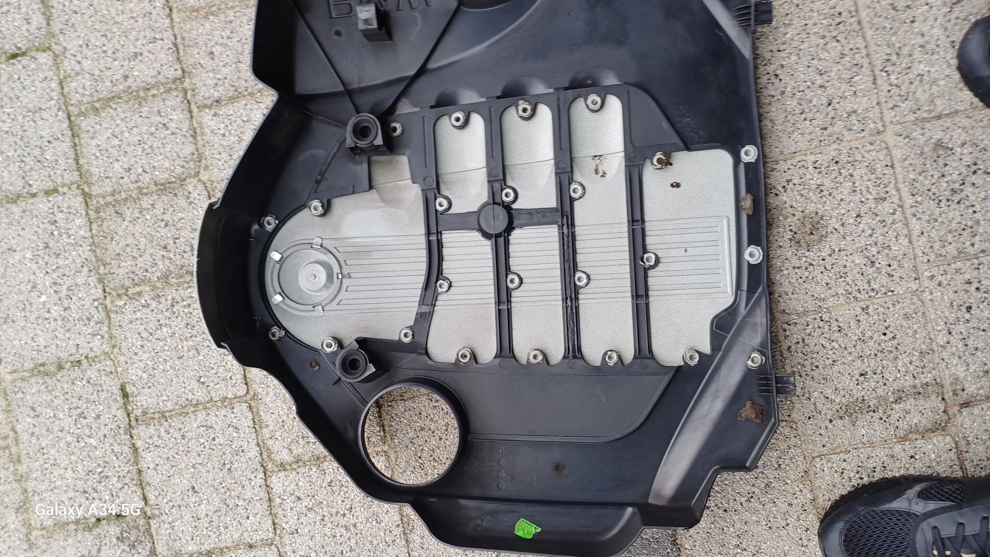 Oslona górna silnika bmw e90