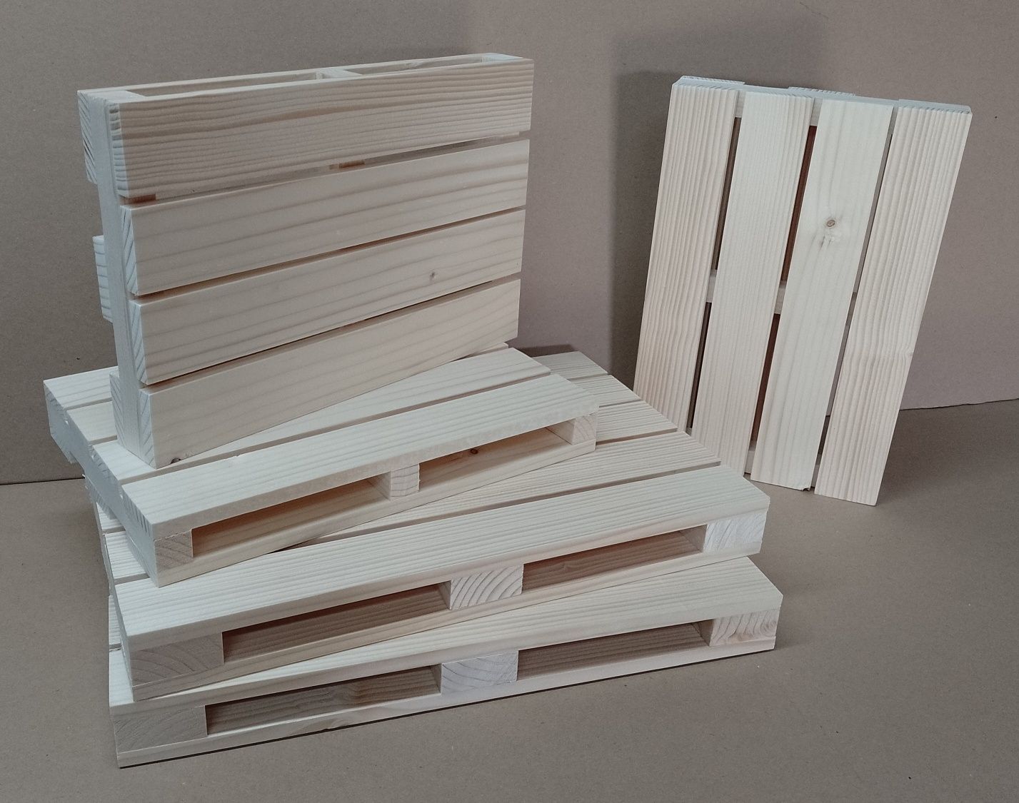 Paleta mini 25x39cm taca podstawa drewniana z drewna NIE SKLEJKA