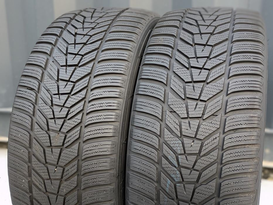 235/45R18 Hankoook WinterIcept Evo 3 Zima