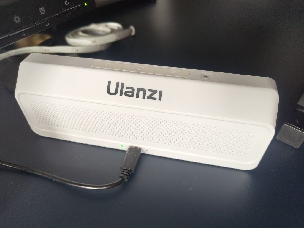 Zegar biurkowy ULANZI TC001 Smart Pixel Clock