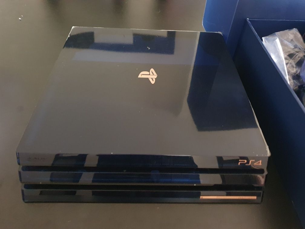 Playstation 4 pro 2tb edição limitada 500 million
