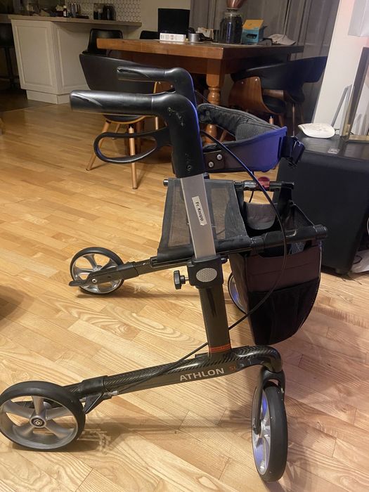 Chodzik rechabilitacyjny z opieradlem