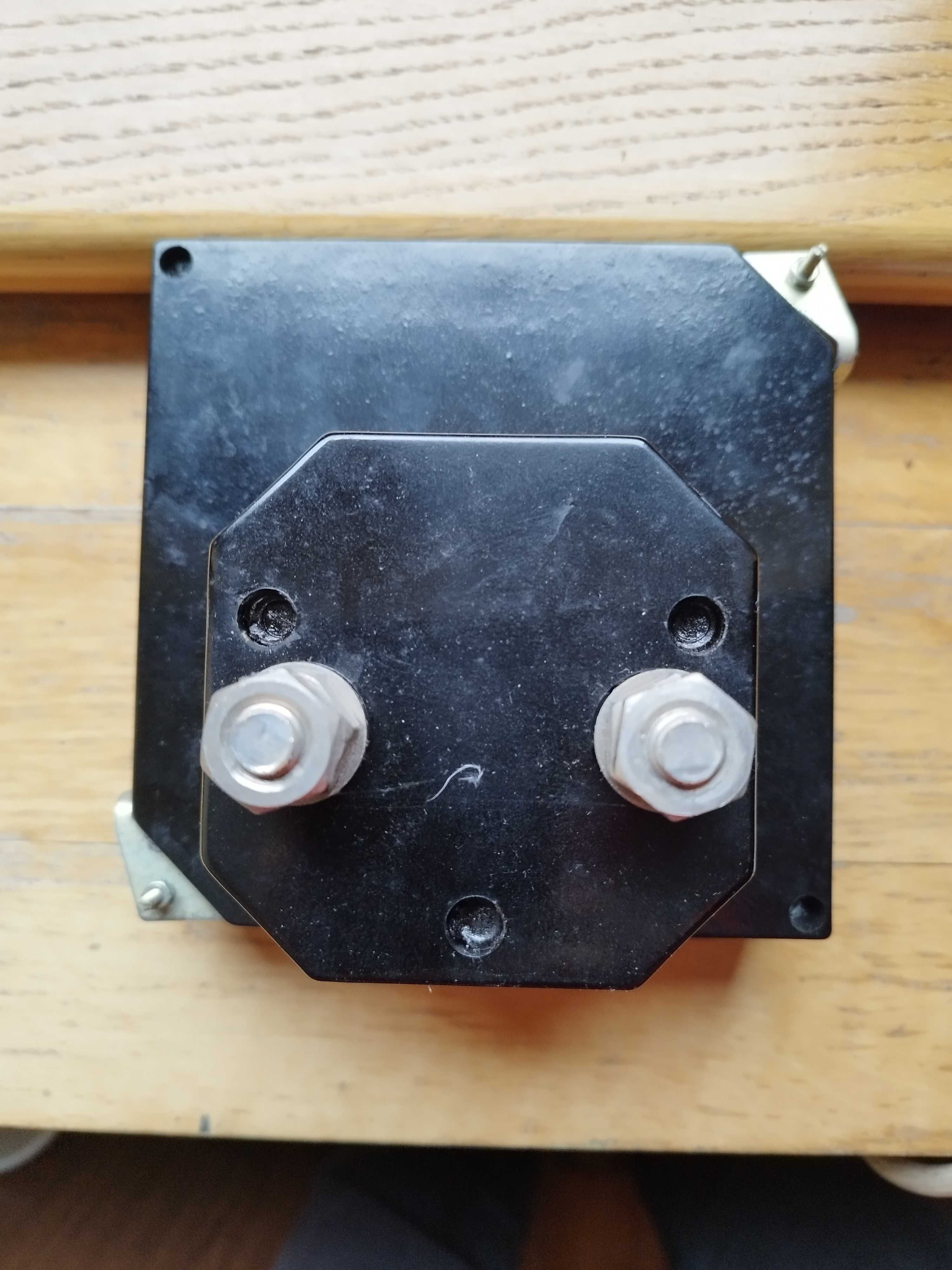 Amperomierz tablicowy analogowy 0-300A, 50Hz