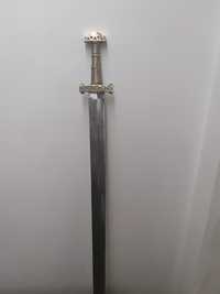Miecz sredniowieczny rycerz zbroja siking slowianin ostry