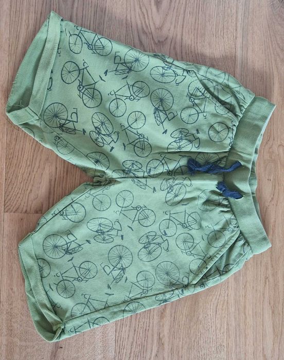 Krótkie spodenki Carry