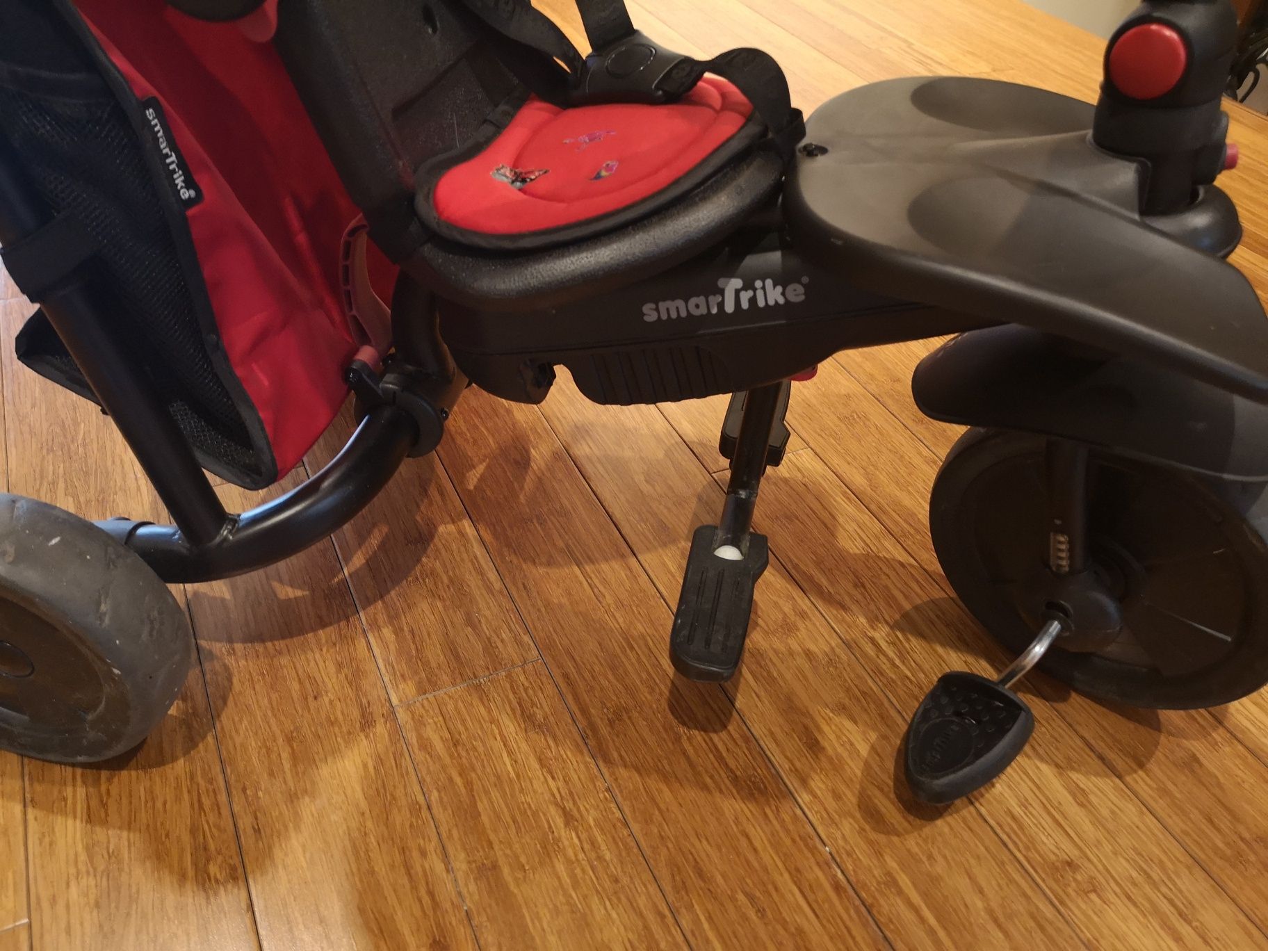 SmarTrike 7in1 rowerek 3-kołowy czerwony