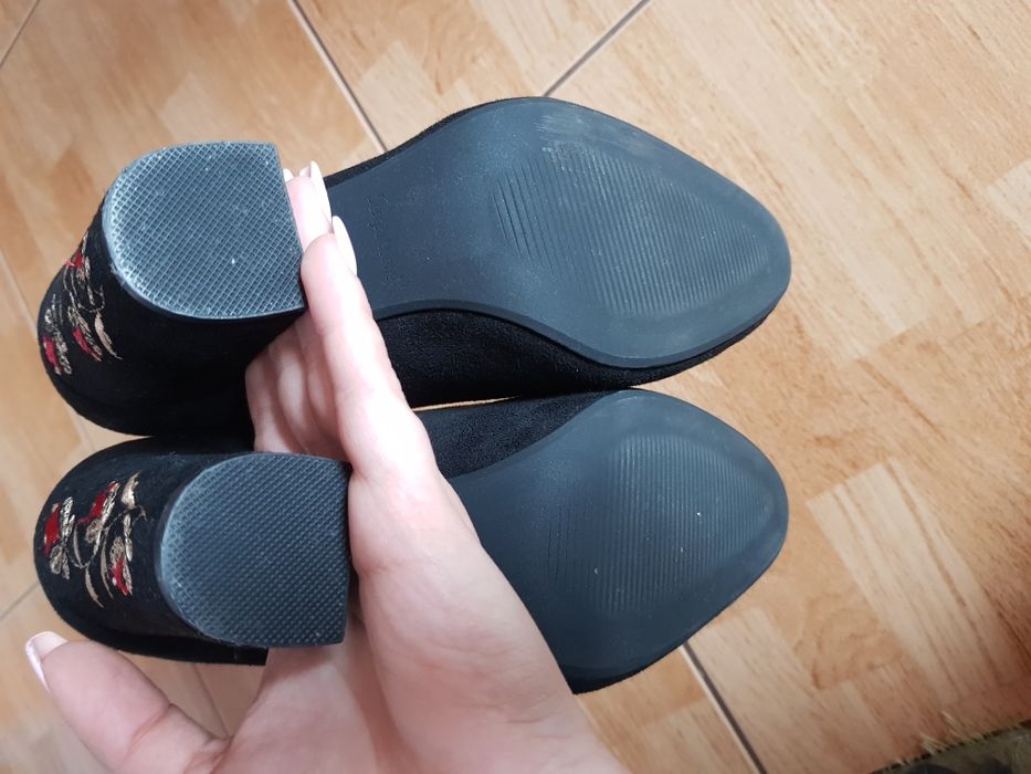 Szpilki, buty na obcasie
