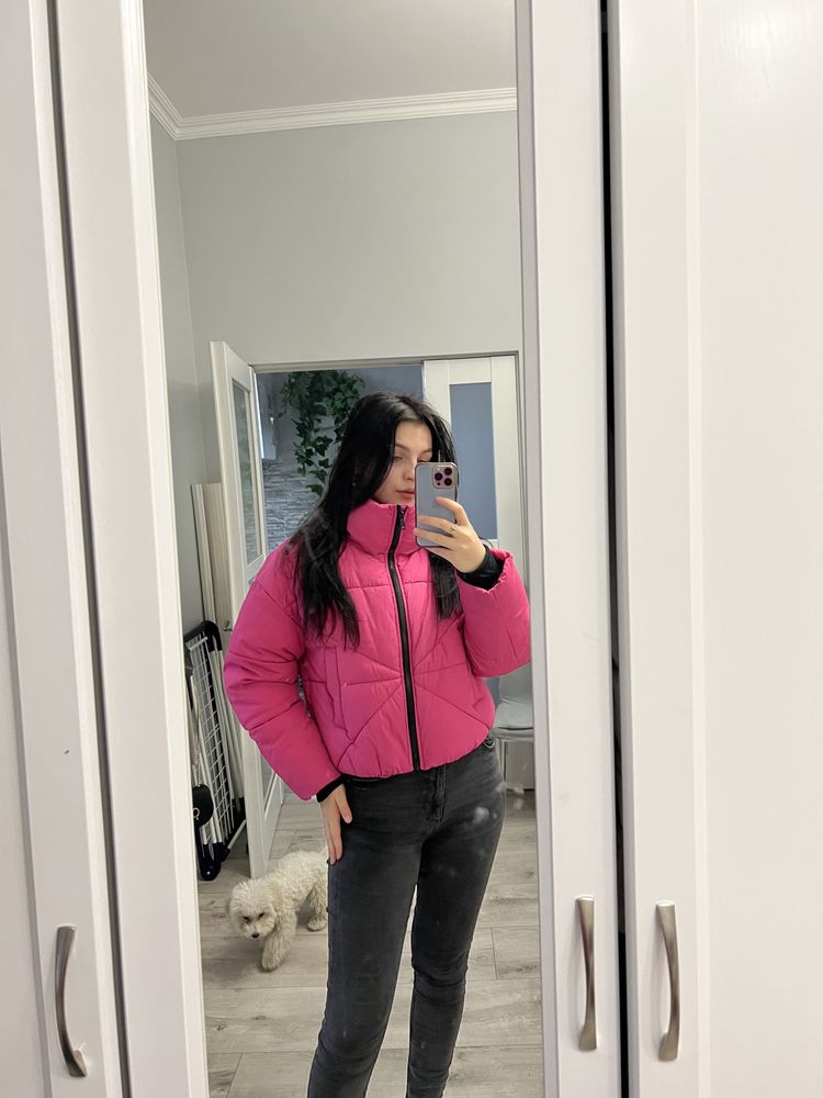 Куртка рожева Stradivarius