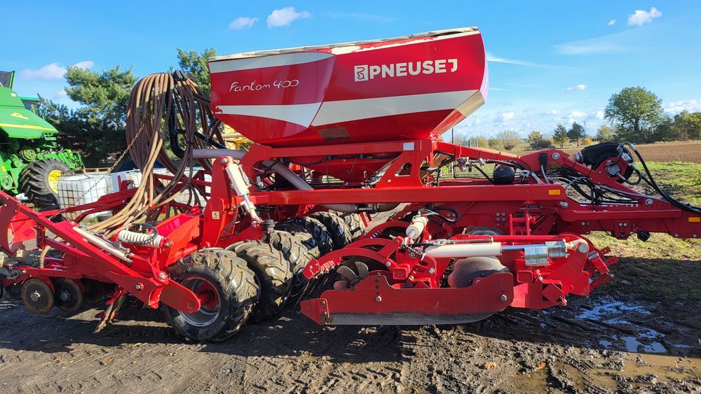 Siewnik agregat uprawowo siewny Pneusej fantom 400