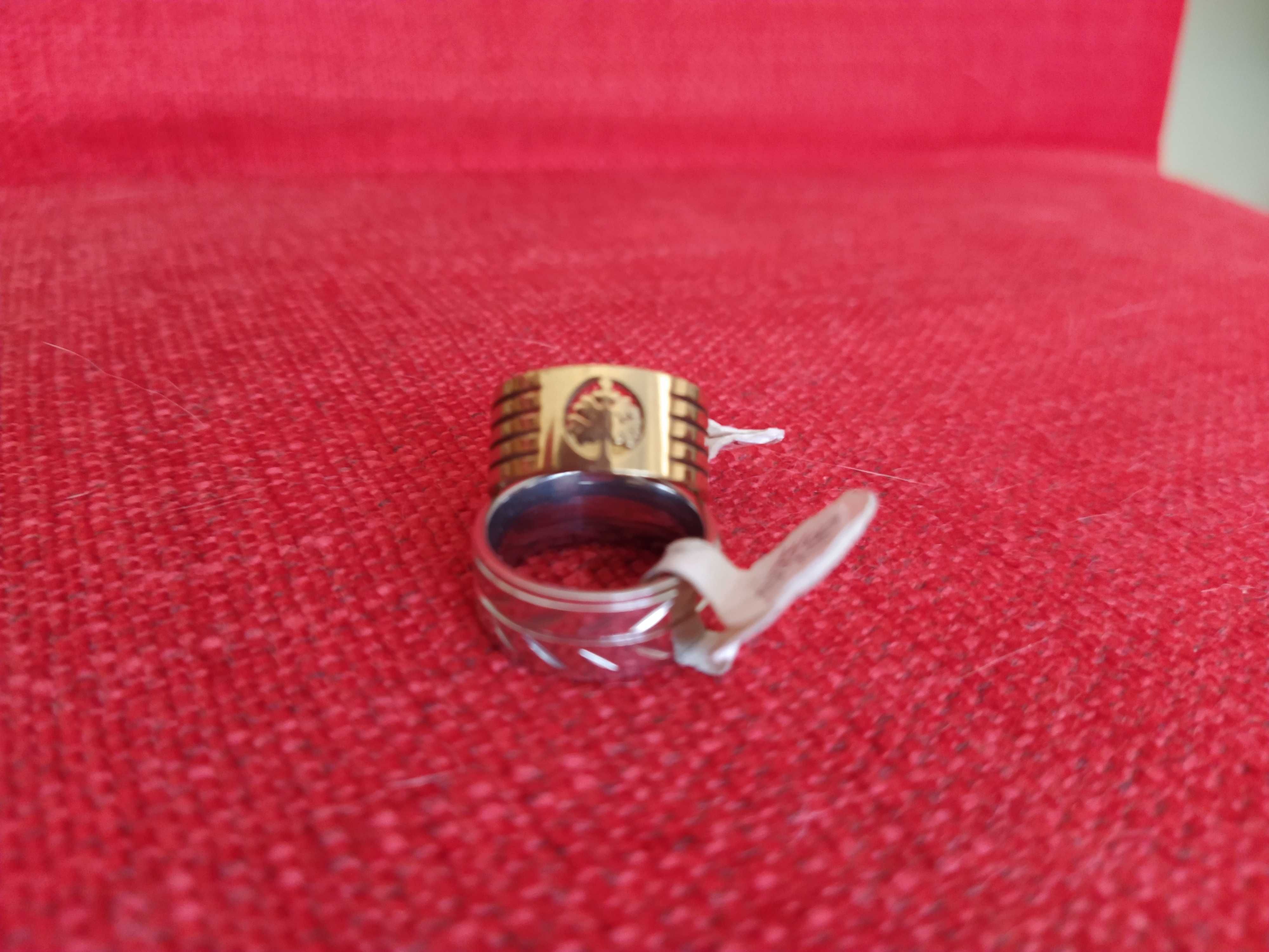 Conjunto 2 aneis aço inoxidável tamanho 16 - Dourado+Prateado