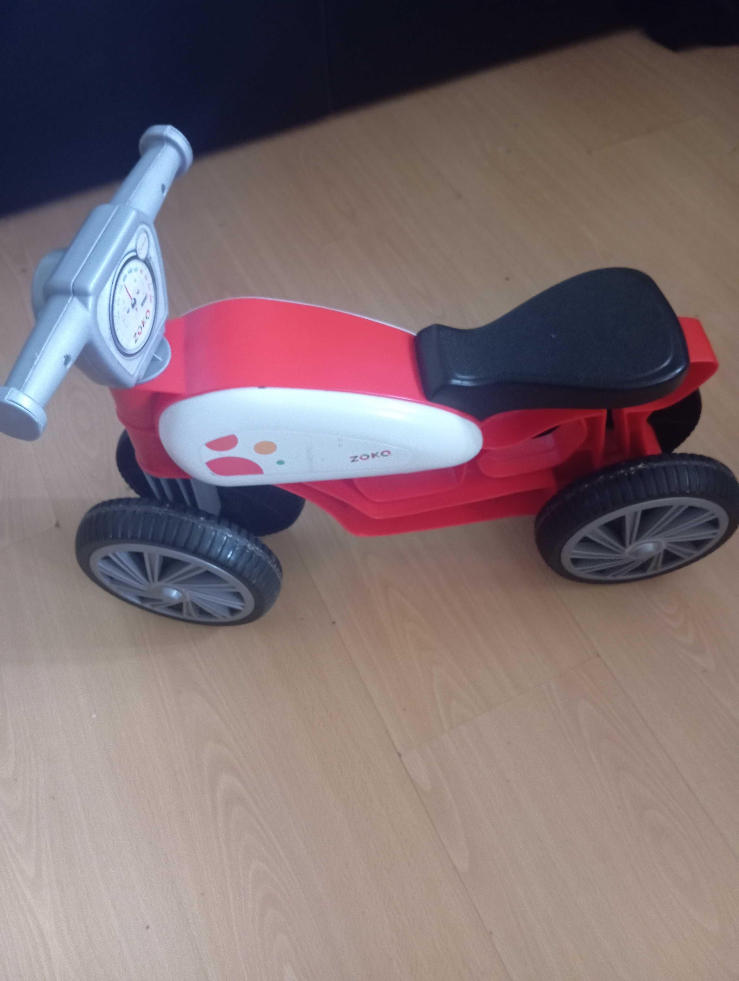Vendo mota para criança