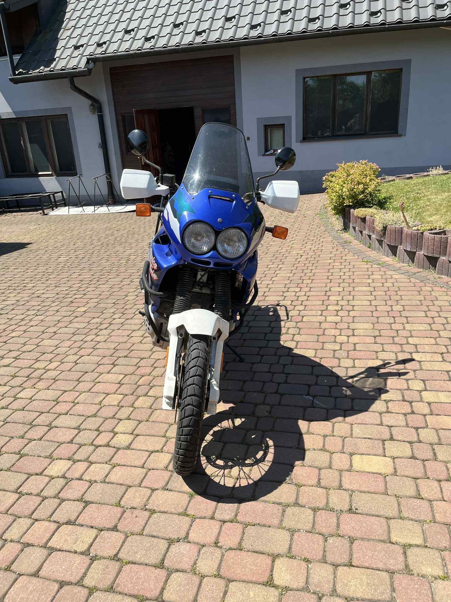Motocykl Honda Africana Twin