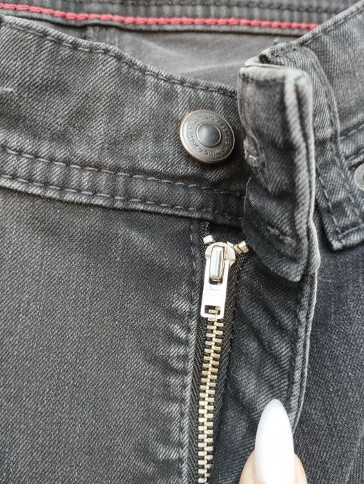 чорні джинси середня посадка